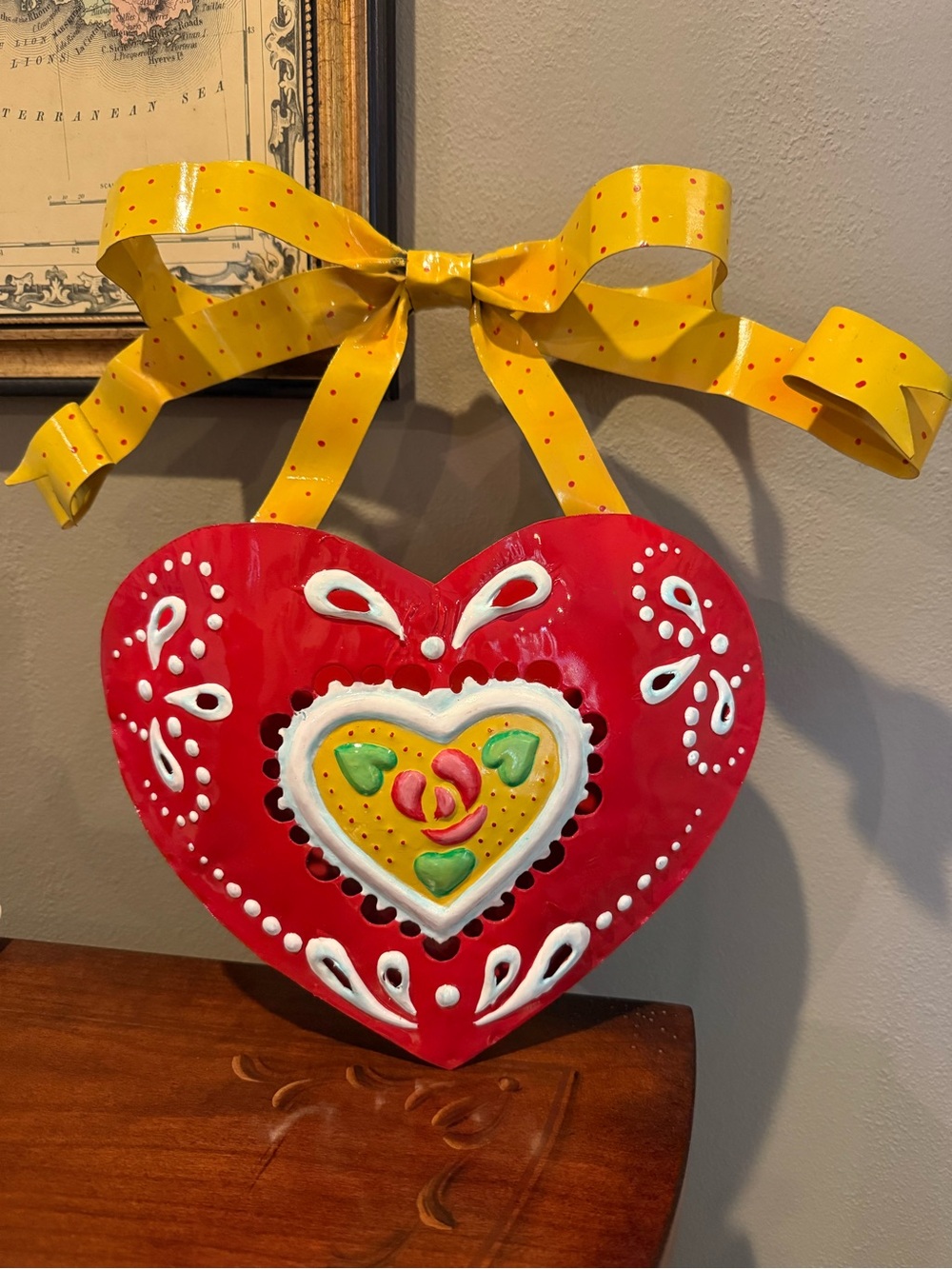 VTG Mary Engelbreit Kurt Adler Tin Heart Wall Pocket 
Folk Art Holiday ME256